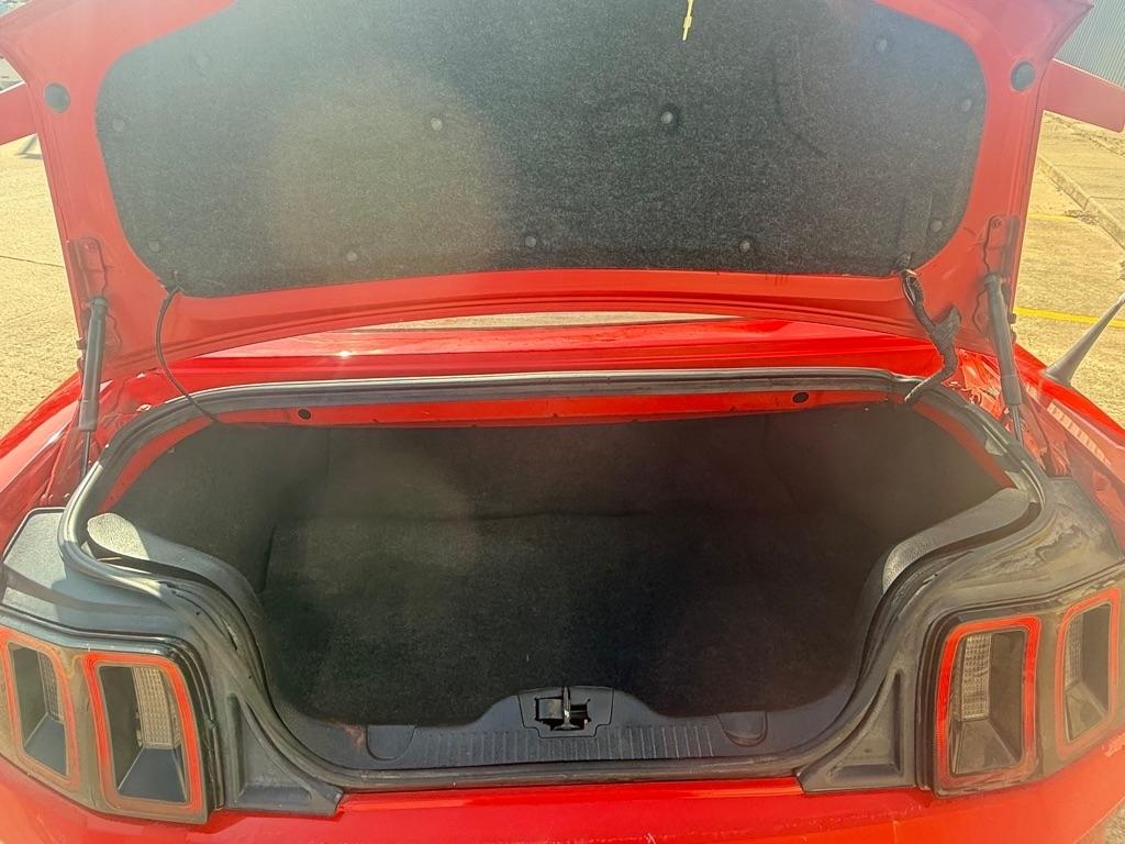 Ford Mustang V6 Convertible 2013