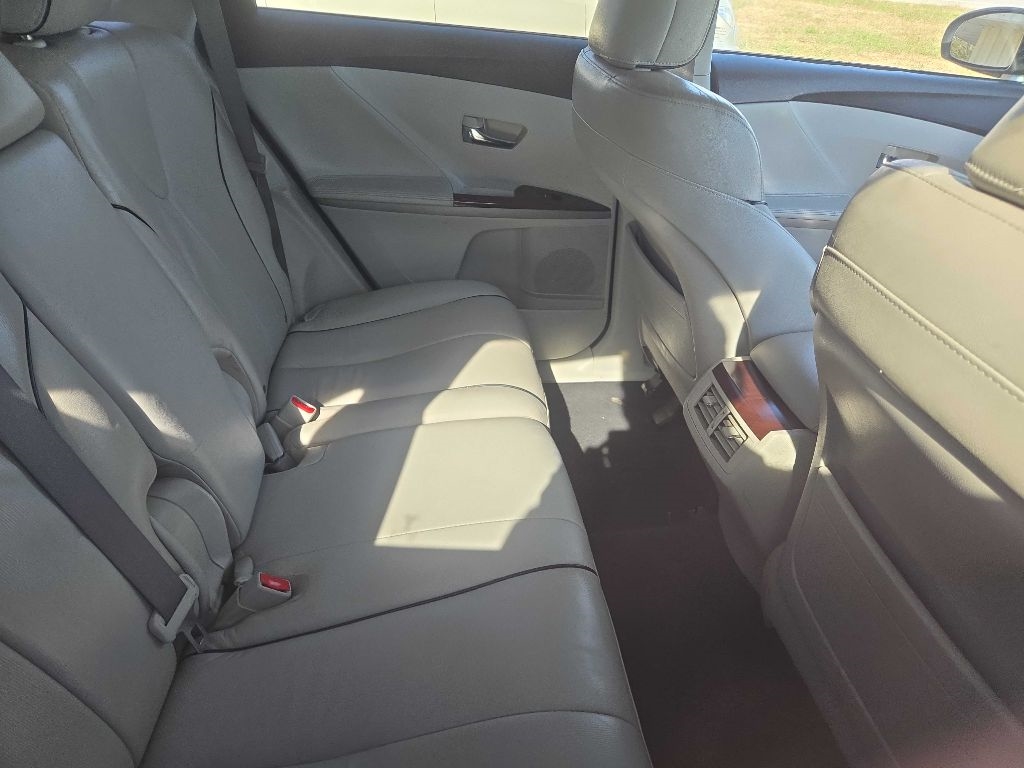 Toyota Venza FWD I4 2011