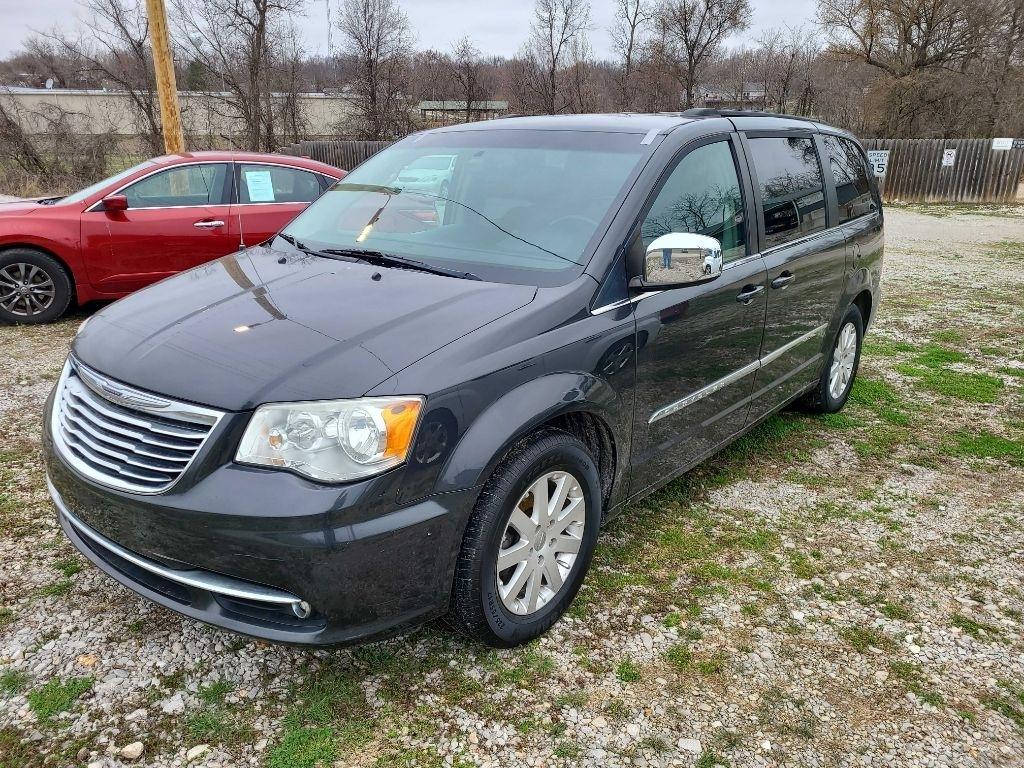 2011 Chrysler Town & Country Touring-L