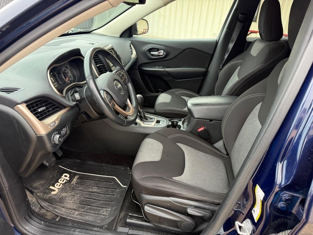 Jeep Cherokee Latitude FWD 2014