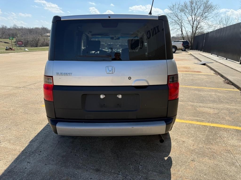 Honda Element LX 2WD AT 2008