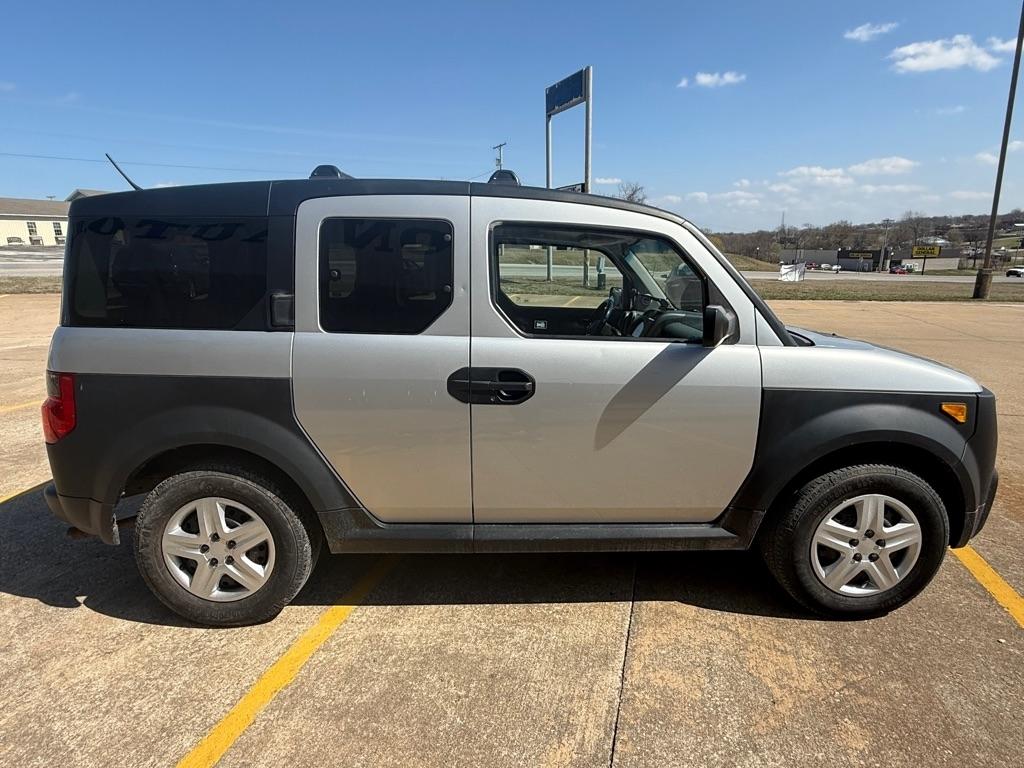 Honda Element LX 2WD AT 2008