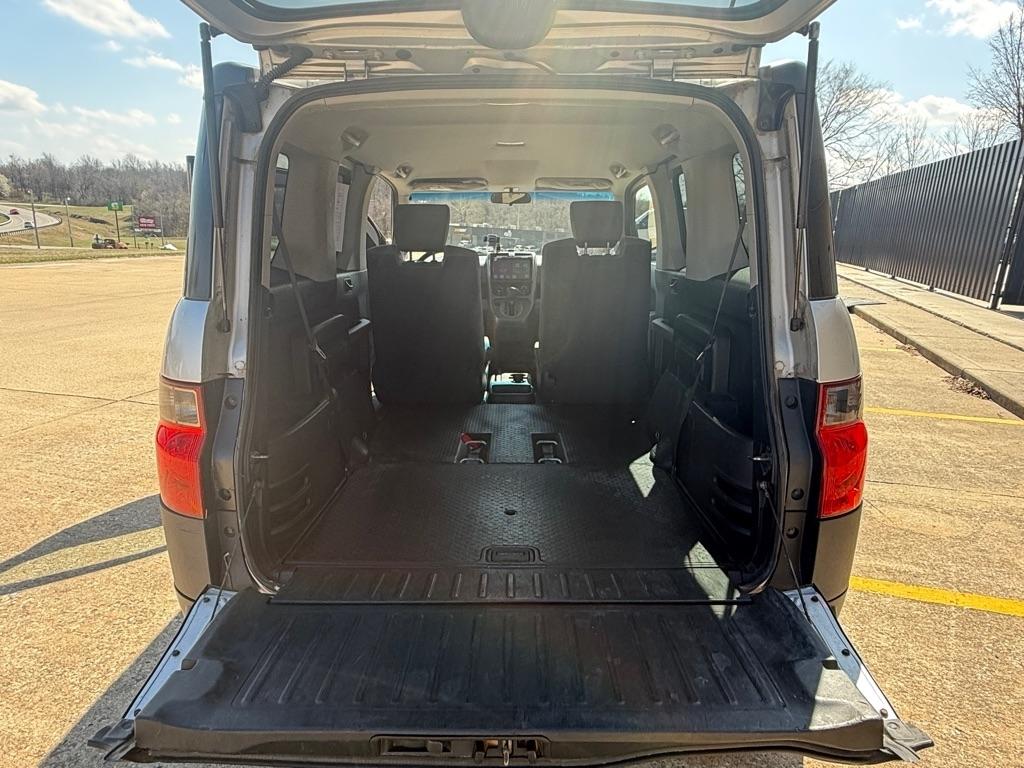 Honda Element LX 2WD AT 2008