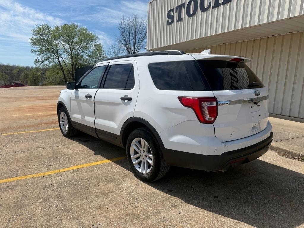 Ford Explorer Base FWD 2017