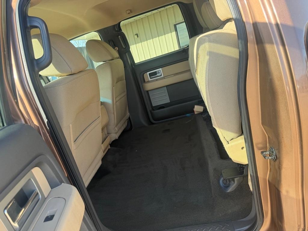 Ford F-150 XL SuperCrew 5.5-ft. Bed 2WD 2011