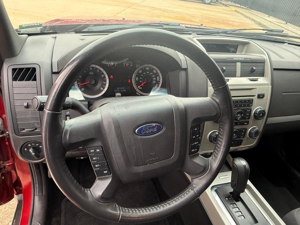 Ford Escape XLT 4WD 2012