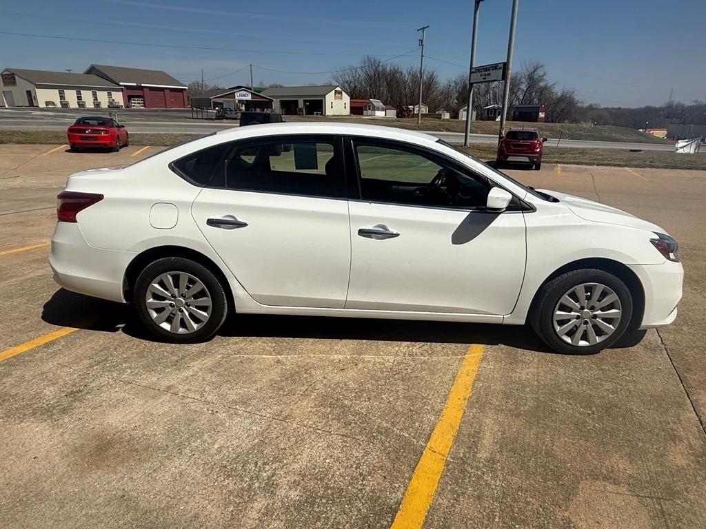 Nissan Sentra  2018