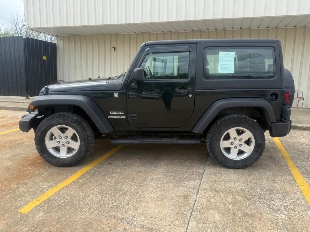 Jeep Wrangler Sport 4WD 2012