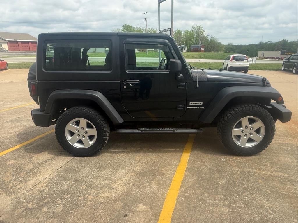 Jeep Wrangler Sport 4WD 2012