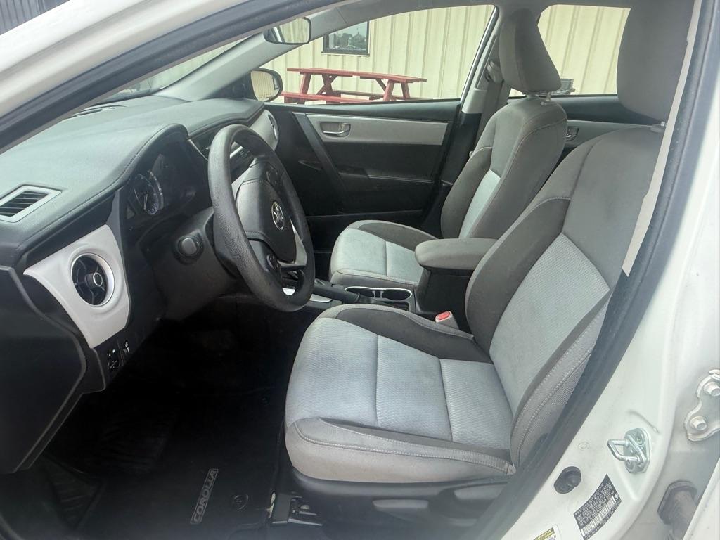 Toyota Corolla L CVT 2017