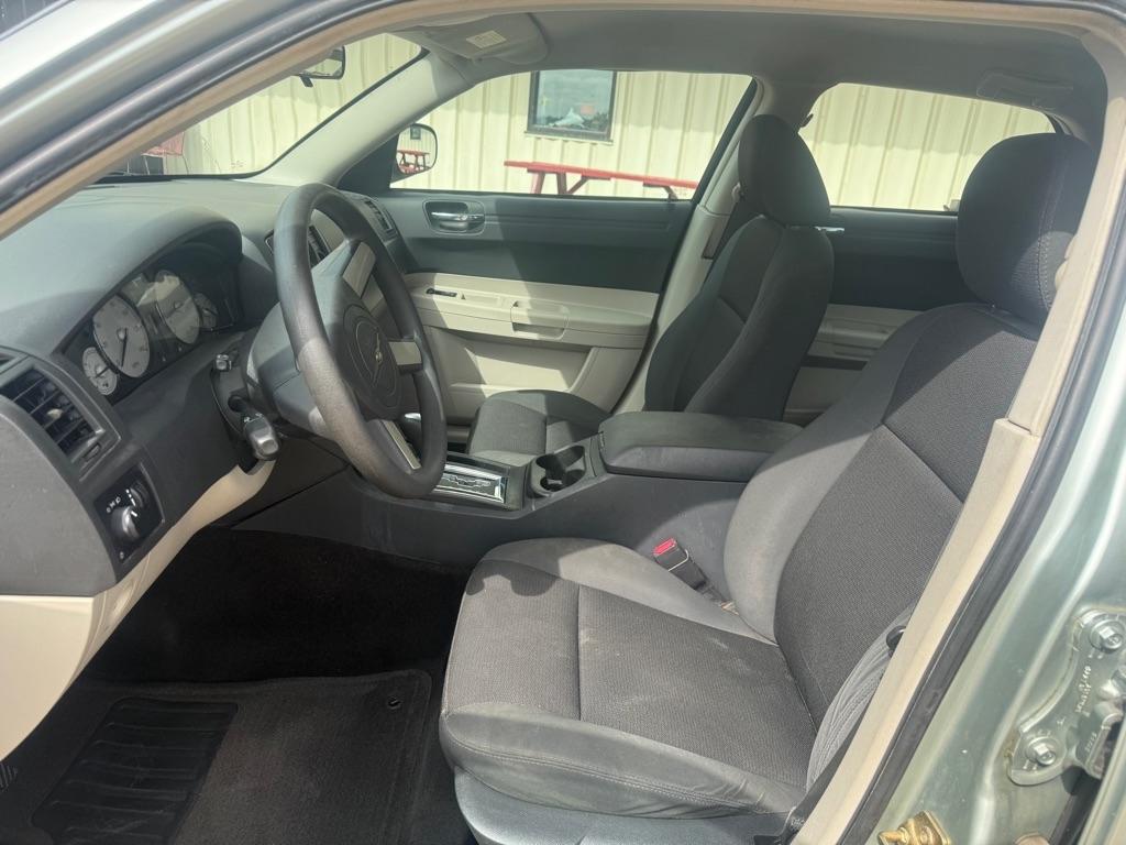 Chrysler 300 Base 2006