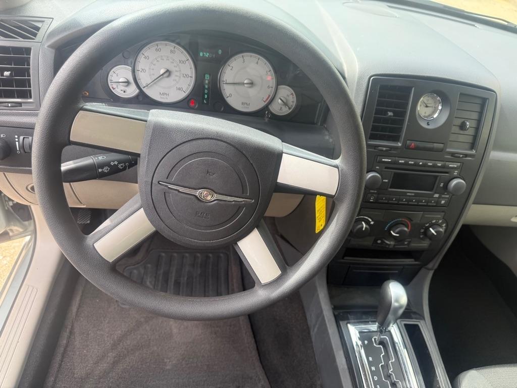 Chrysler 300 Base 2006