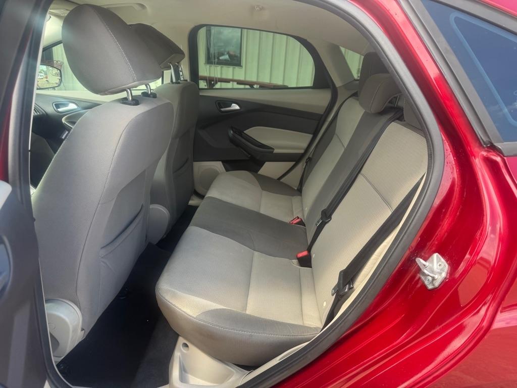 Ford Focus SE Sedan 2014