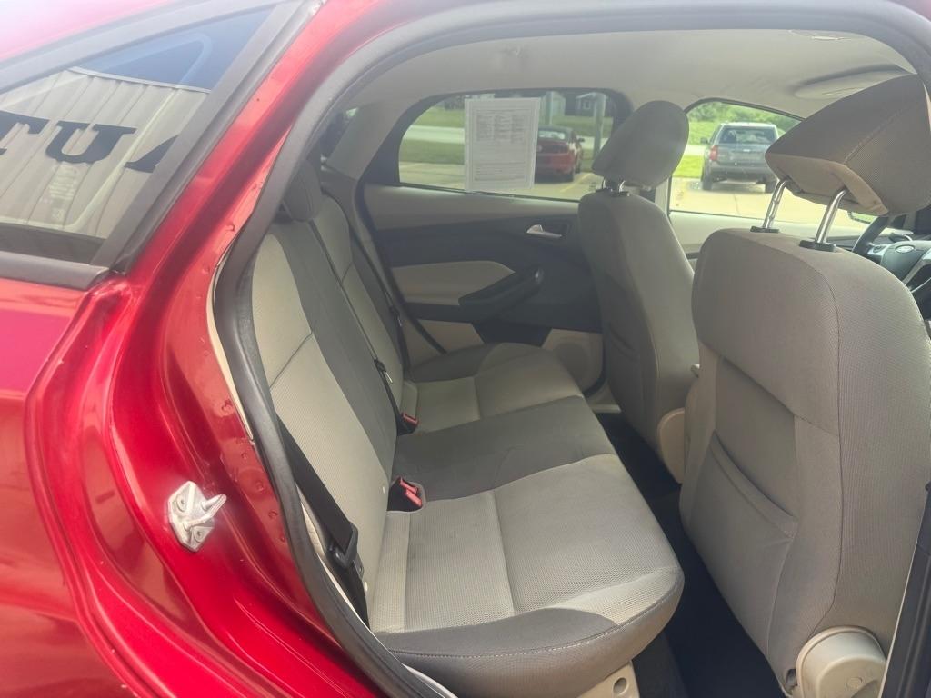 Ford Focus SE Sedan 2014