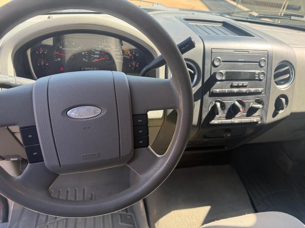 Ford F-150 XLT SuperCrew 2WD 2005