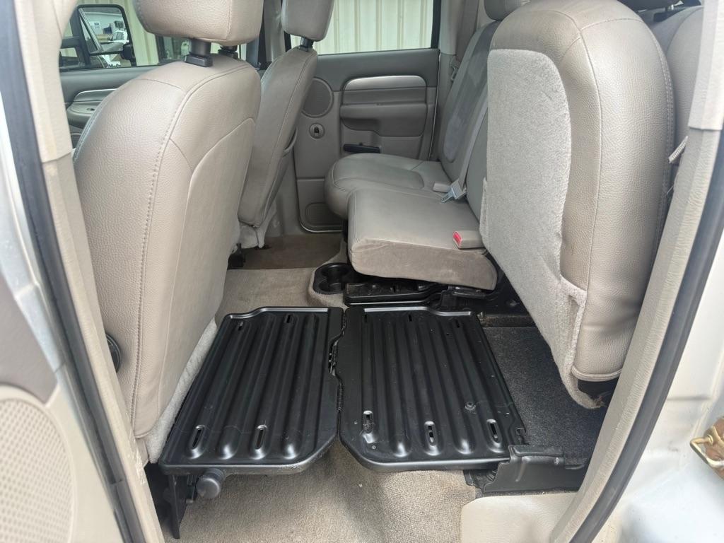 Dodge Ram 3500 ST Quad Cab Long Bed 2WD 2005
