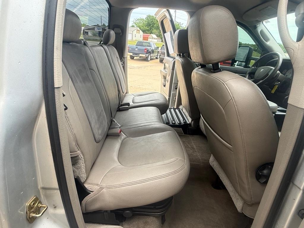 Dodge Ram 3500 ST Quad Cab Long Bed 2WD 2005
