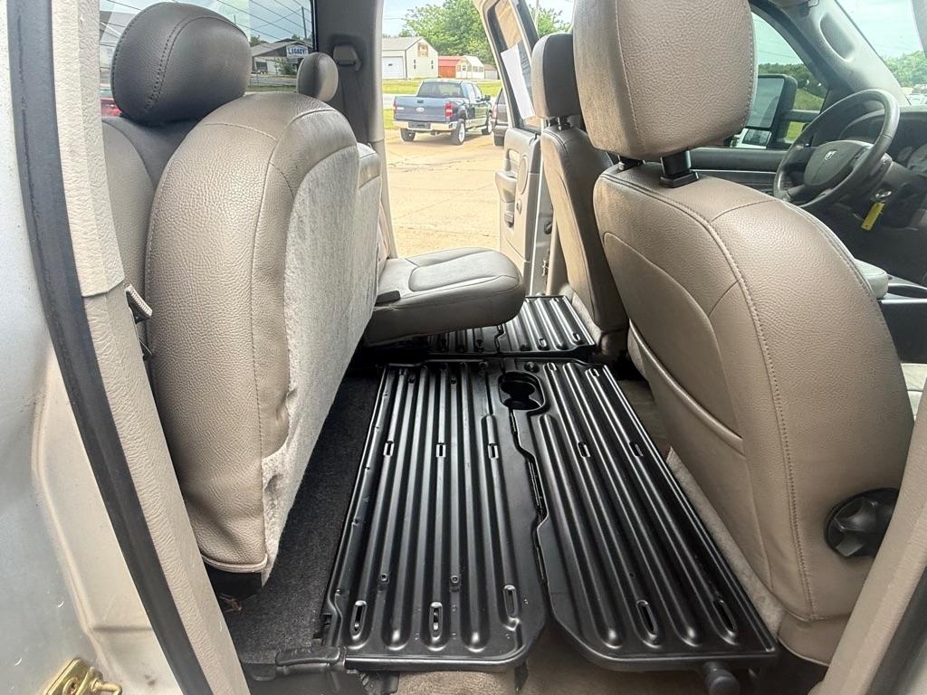 Dodge Ram 3500 ST Quad Cab Long Bed 2WD 2005