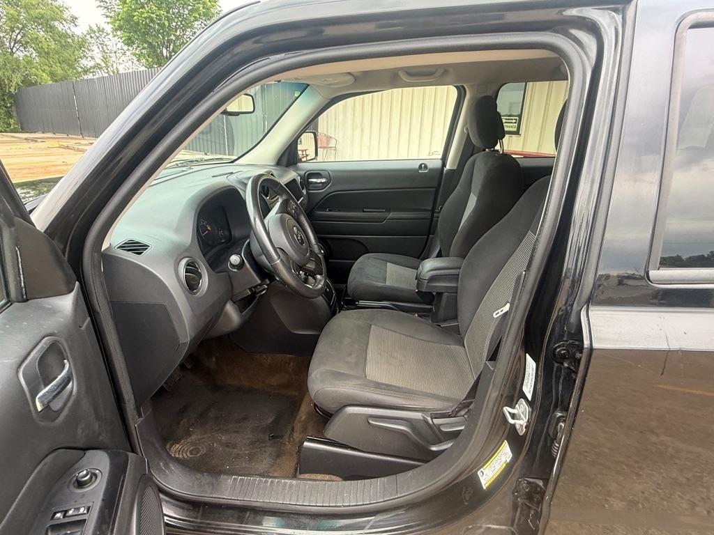 Jeep Patriot Latitude 2WD 2016