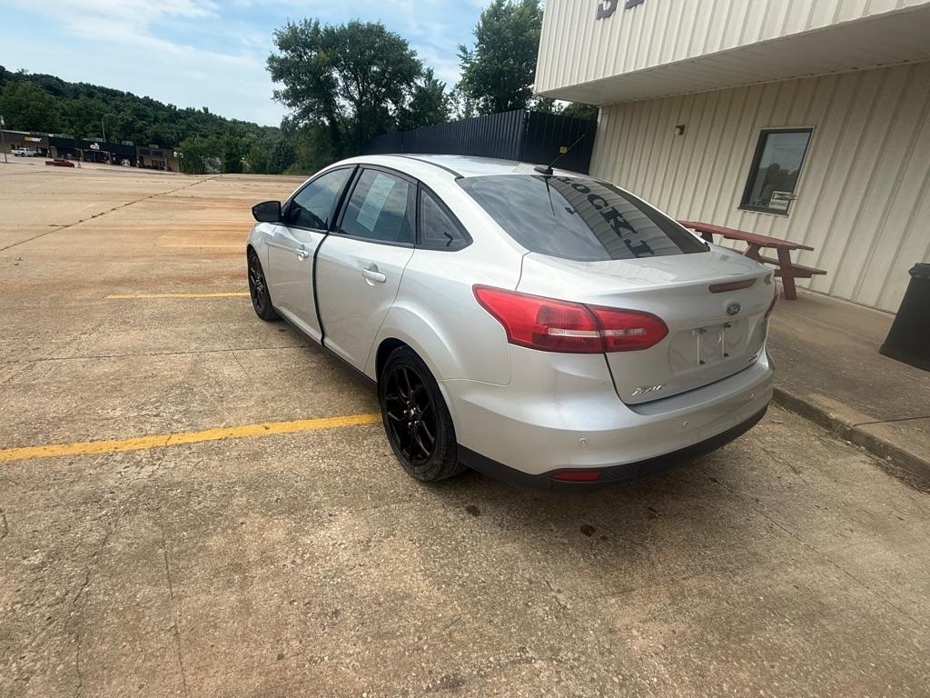 Ford Focus SE Sedan 2016