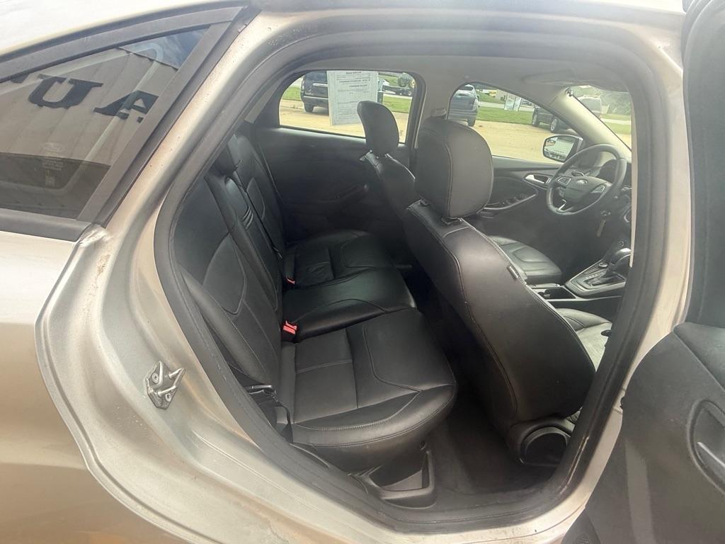 Ford Focus SE Sedan 2016
