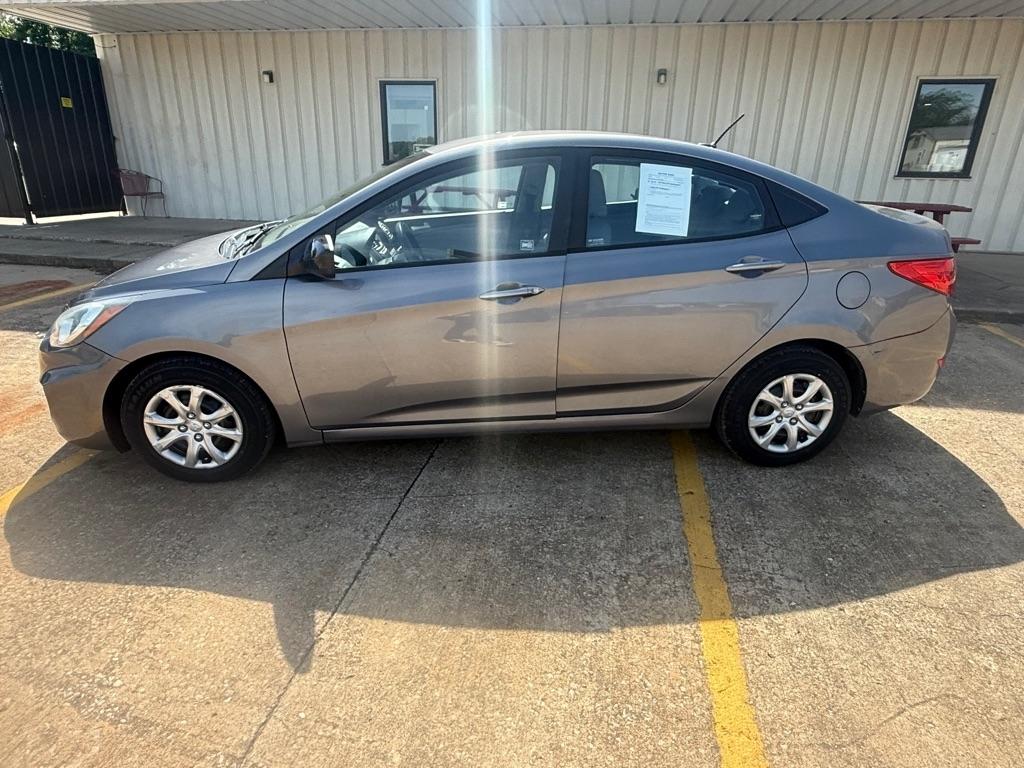 Hyundai Accent GLS 4-Door 2014