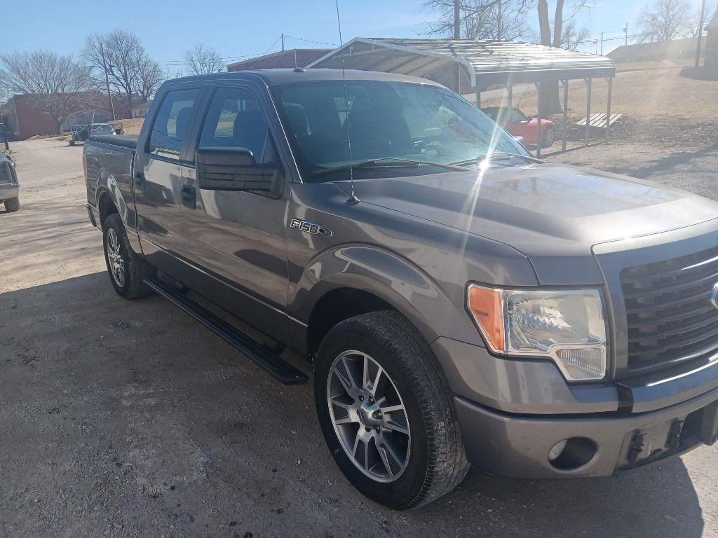 Ford F-150 XL SuperCrew 5.5-ft. Bed 2WD 2014