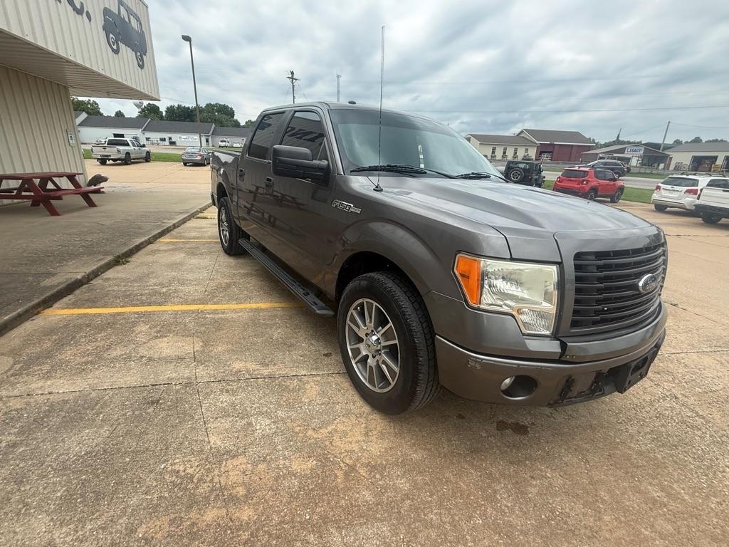 Ford F-150 XL SuperCrew 5.5-ft. Bed 2WD 2014