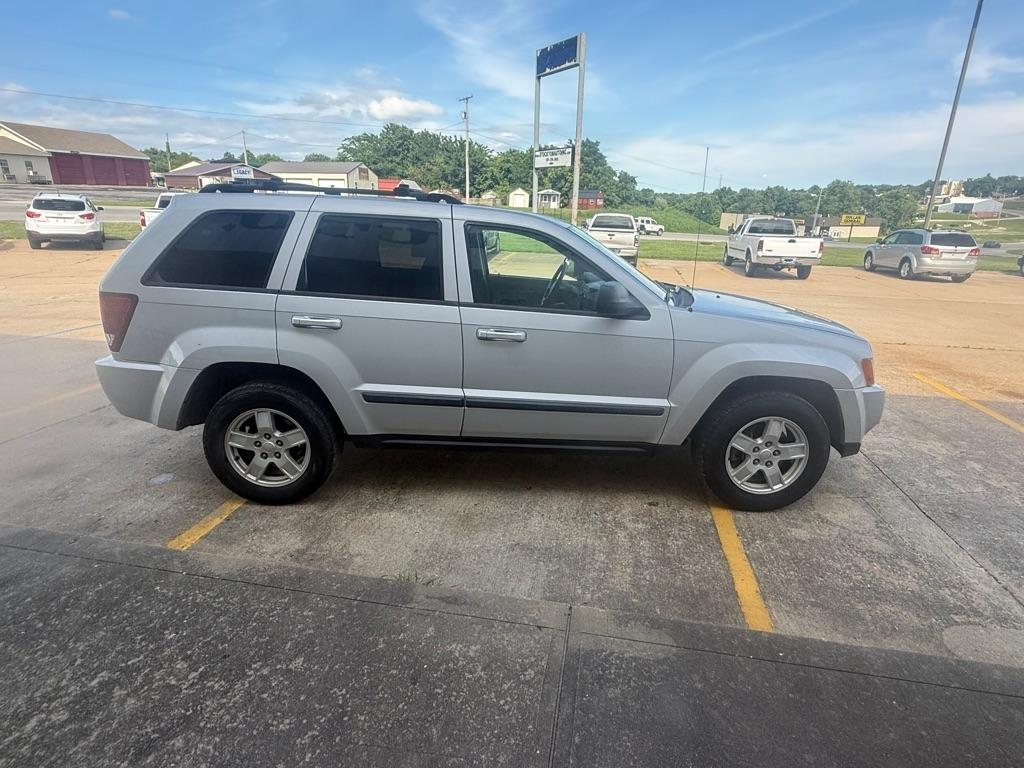 Jeep Grand Cherokee Laredo 2WD 2007