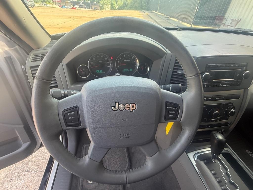 Jeep Grand Cherokee Laredo 2WD 2007