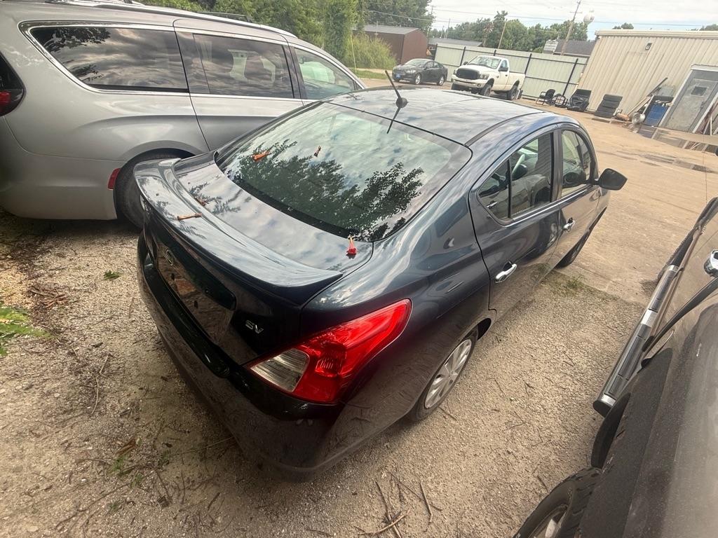Nissan Versa 1.6 S 5M 2017