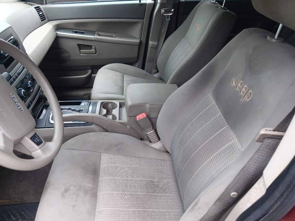 Jeep Grand Cherokee Laredo 4WD 2007