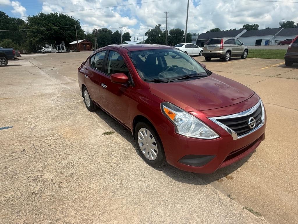 Nissan Versa 1.6 S 5M 2016