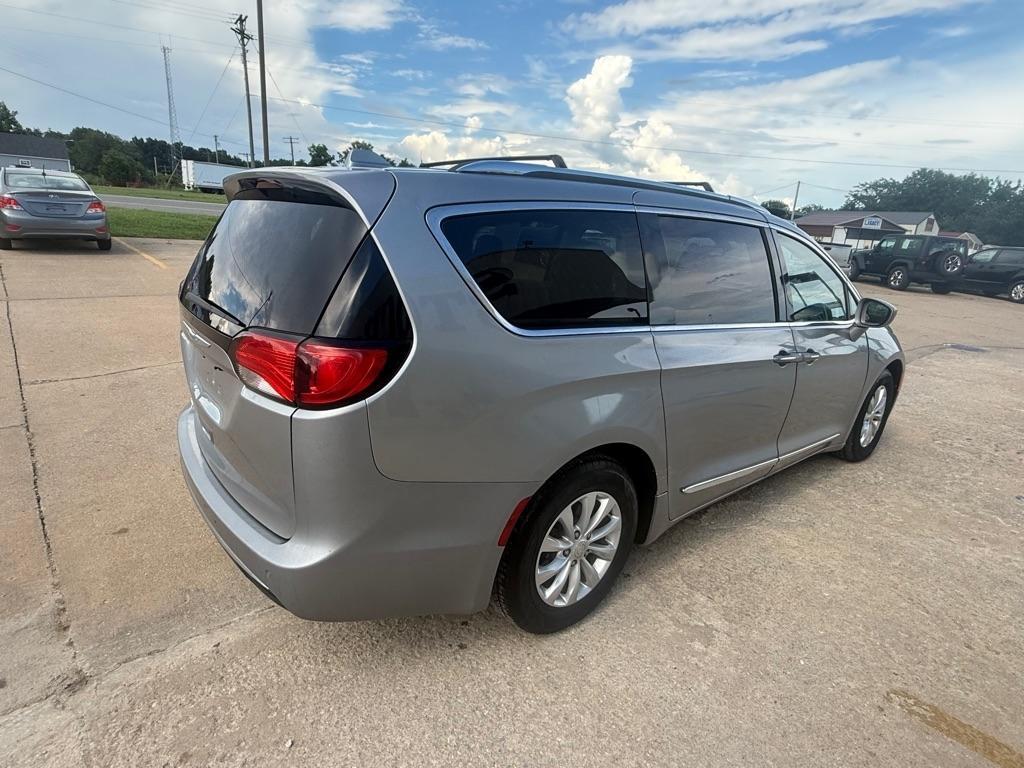 Chrysler Pacifica Touring-L 2018