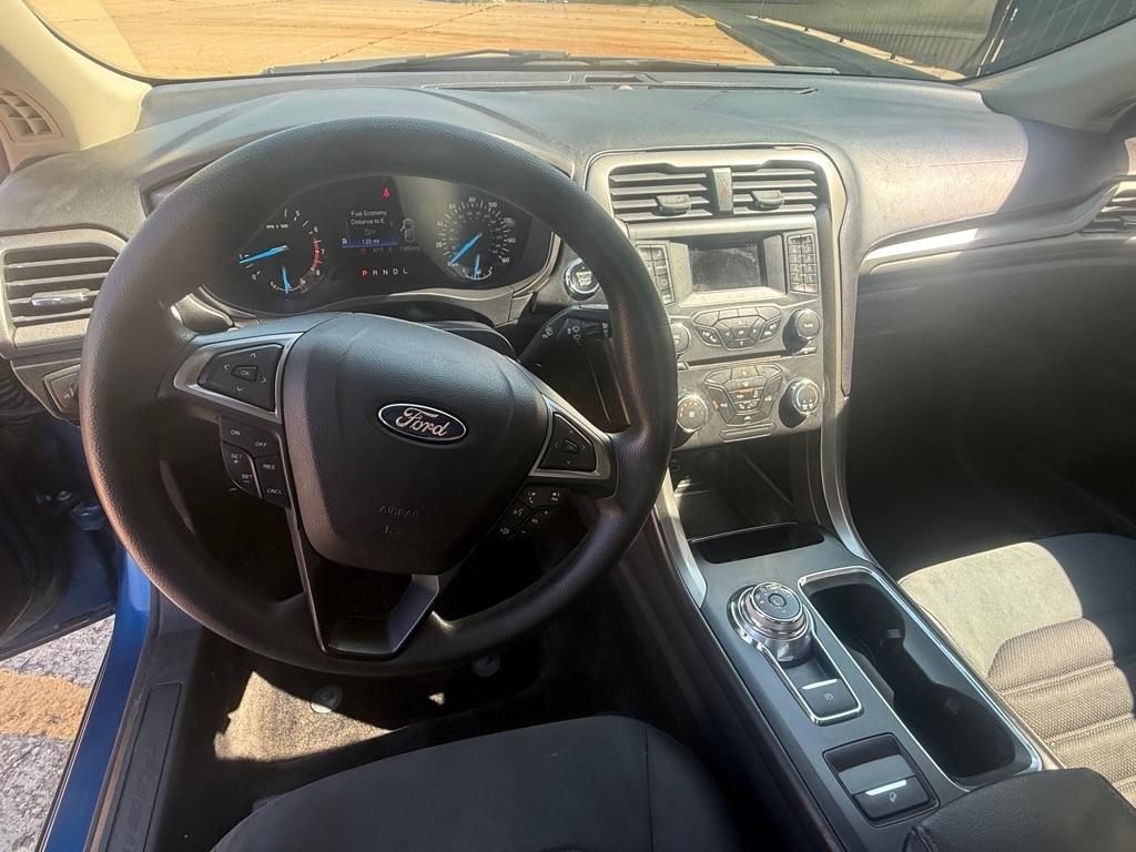 Ford Fusion SE 2017