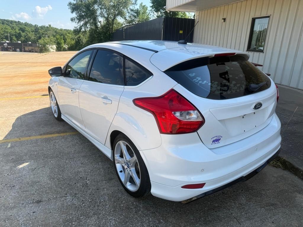 Ford Focus Titanium Hatch 2013