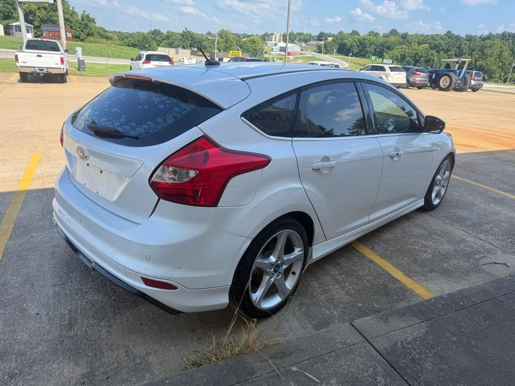 Ford Focus Titanium Hatch 2013