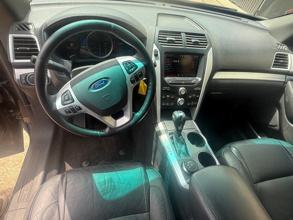 Ford Explorer XLT 4WD 2012