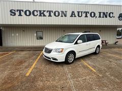 2013 Chrysler Town & Country 