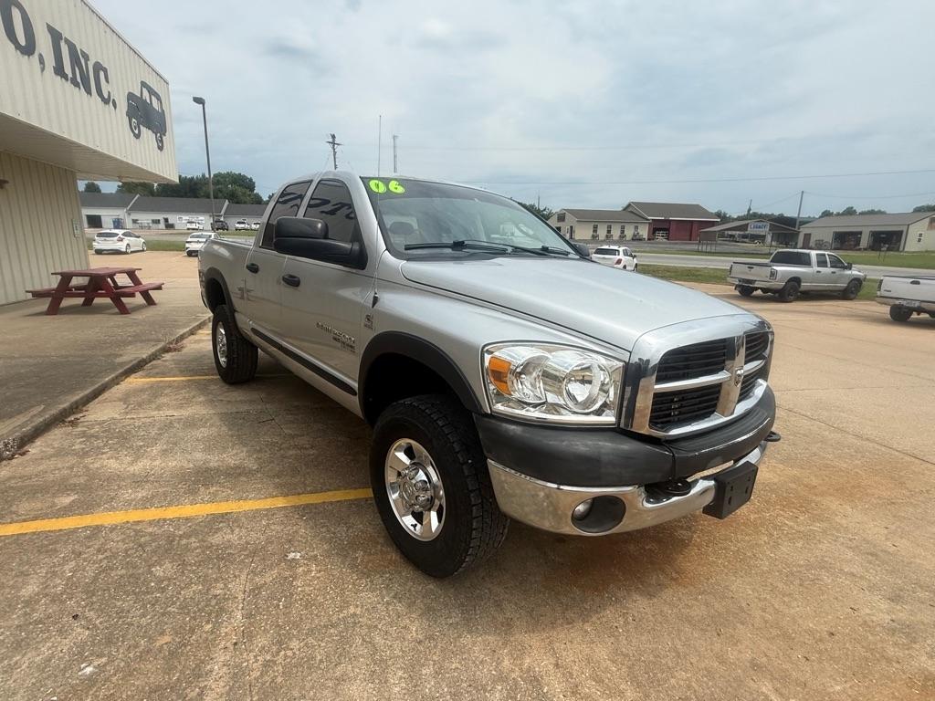 Dodge Ram 2500 ST Quad Cab 4WD 2006