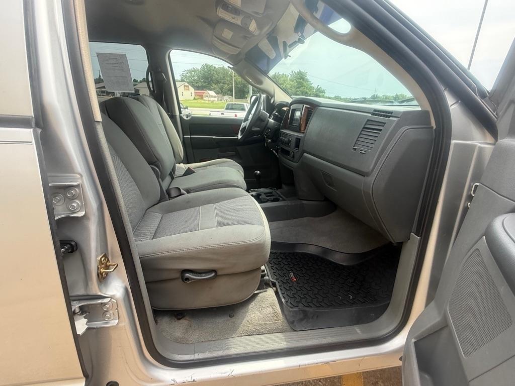 Dodge Ram 2500 ST Quad Cab 4WD 2006
