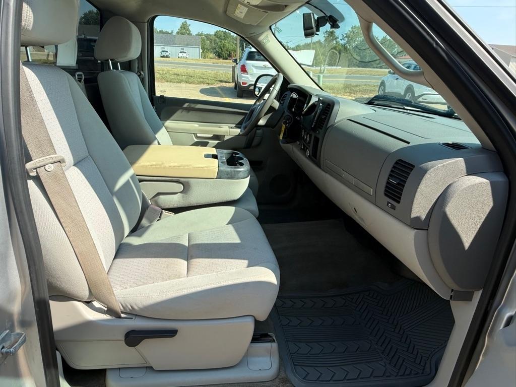 Chevrolet Silverado 1500 LT 2WD 2012