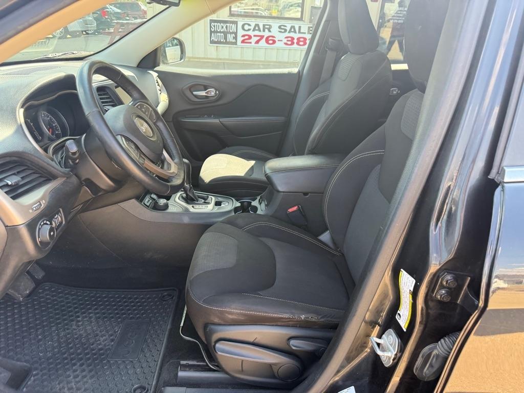 Jeep Cherokee Latitude 4WD 2015