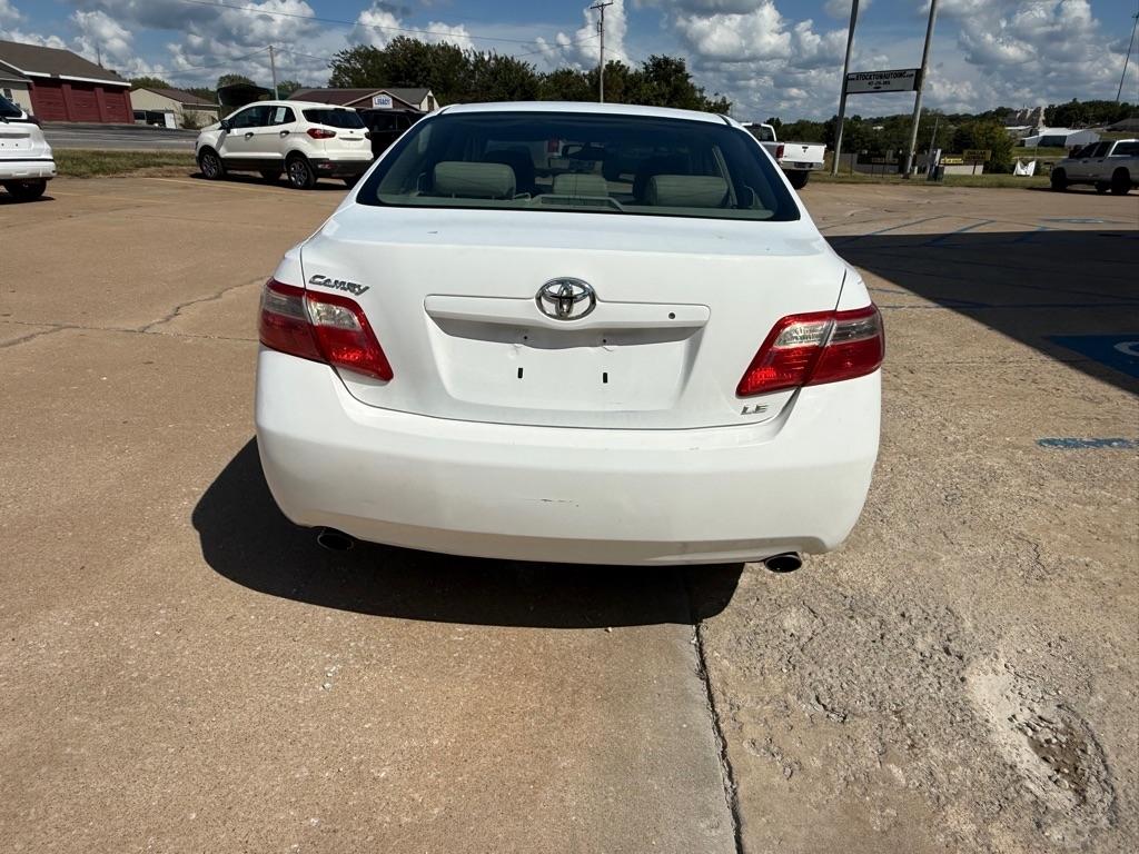 Toyota Camry SE V6 6-Spd AT 2009