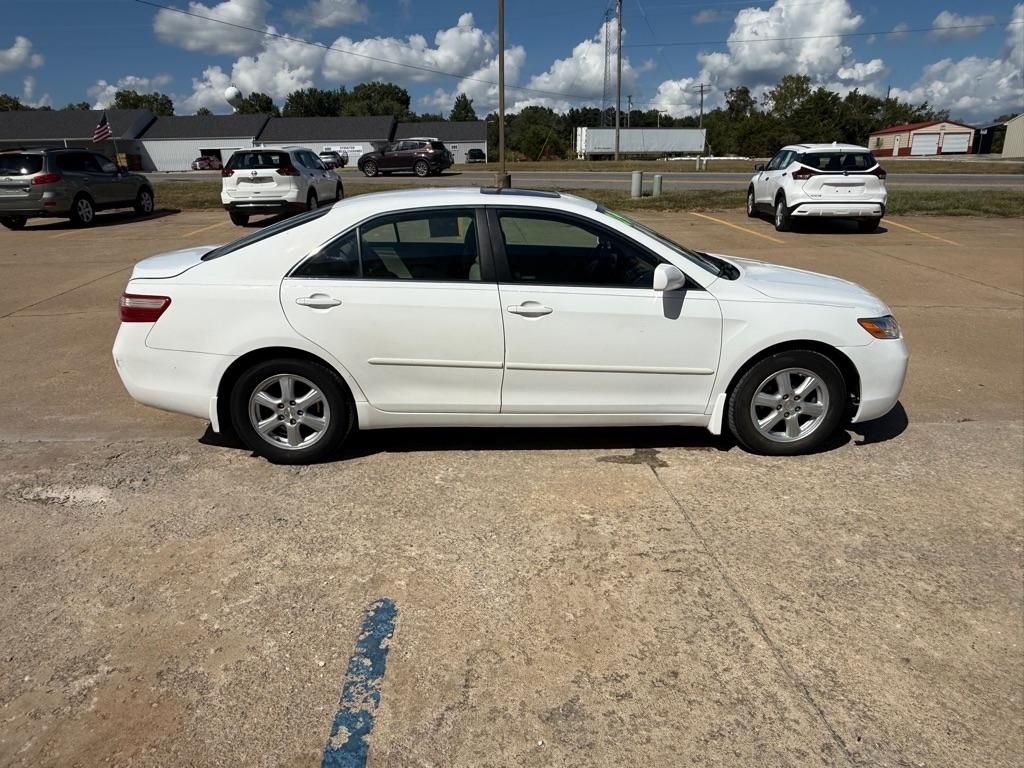 Toyota Camry SE V6 6-Spd AT 2009
