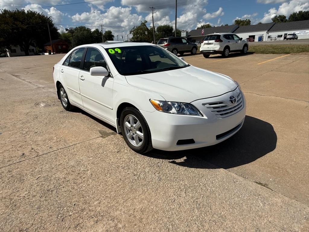 Toyota Camry SE V6 6-Spd AT 2009