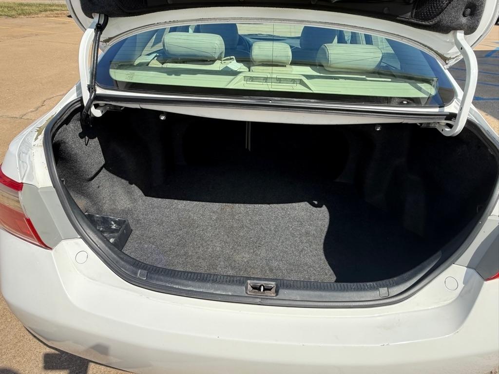 Toyota Camry SE V6 6-Spd AT 2009