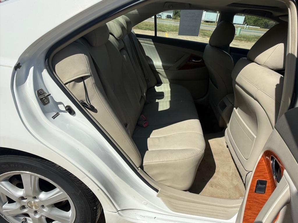 Toyota Camry SE V6 6-Spd AT 2009