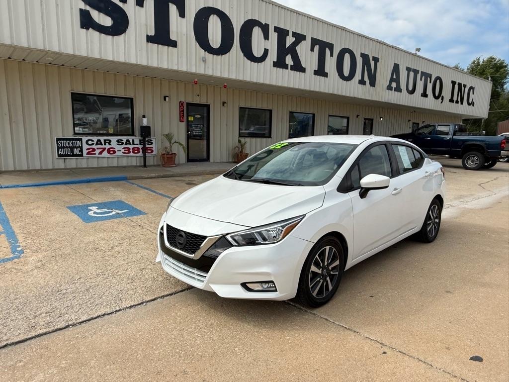 2022 Nissan Versa SV