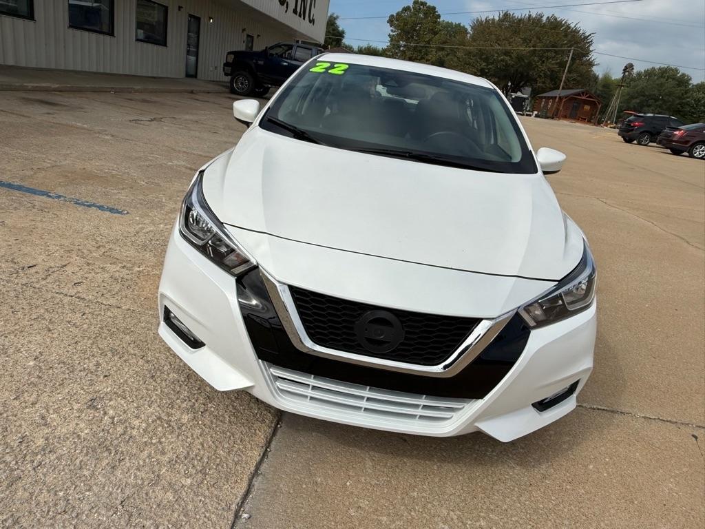 Nissan Versa SV 2022